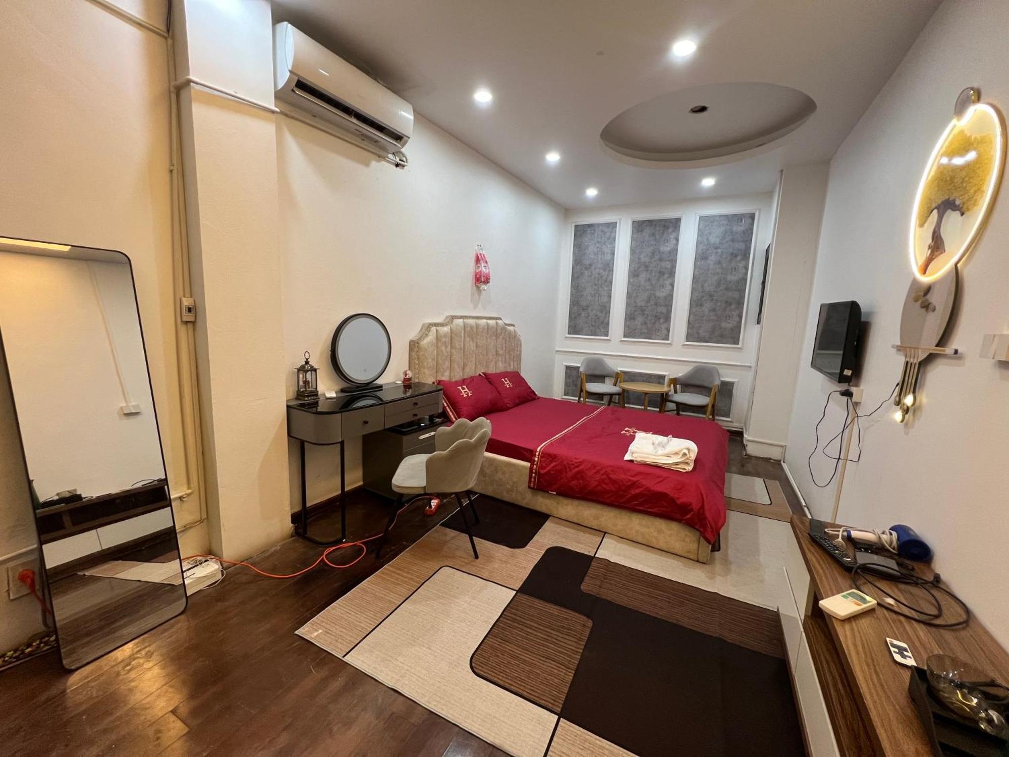 Venus Apartment Kham Thien Hanoï Extérieur photo