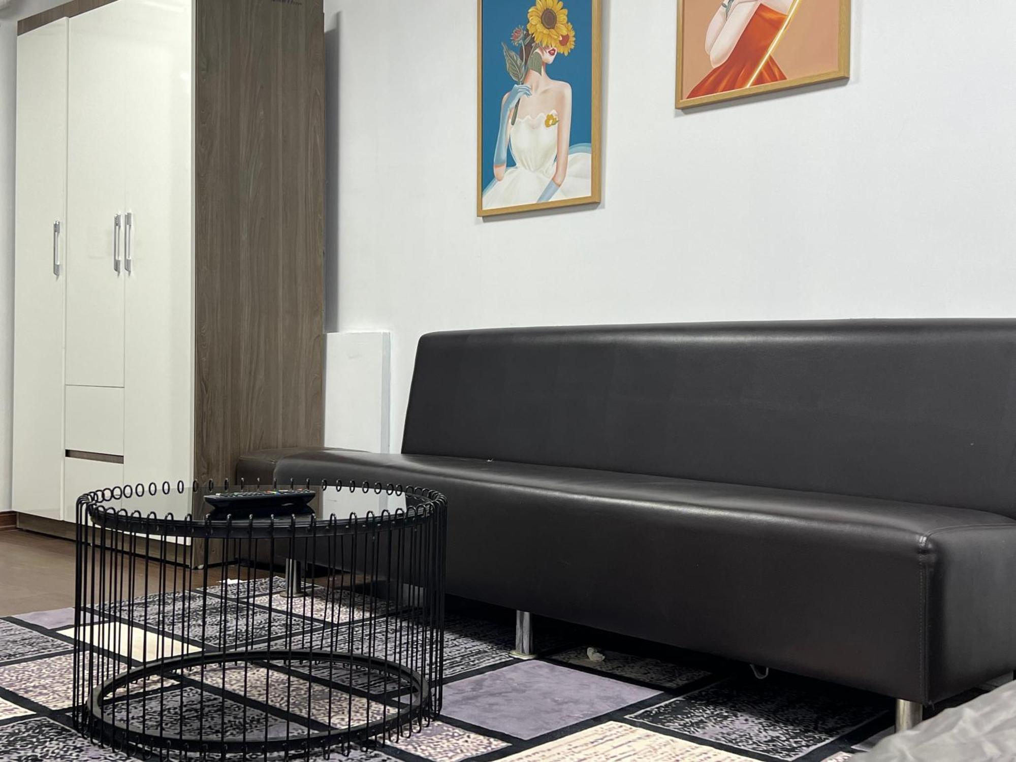 Venus Apartment Kham Thien Hanoï Extérieur photo