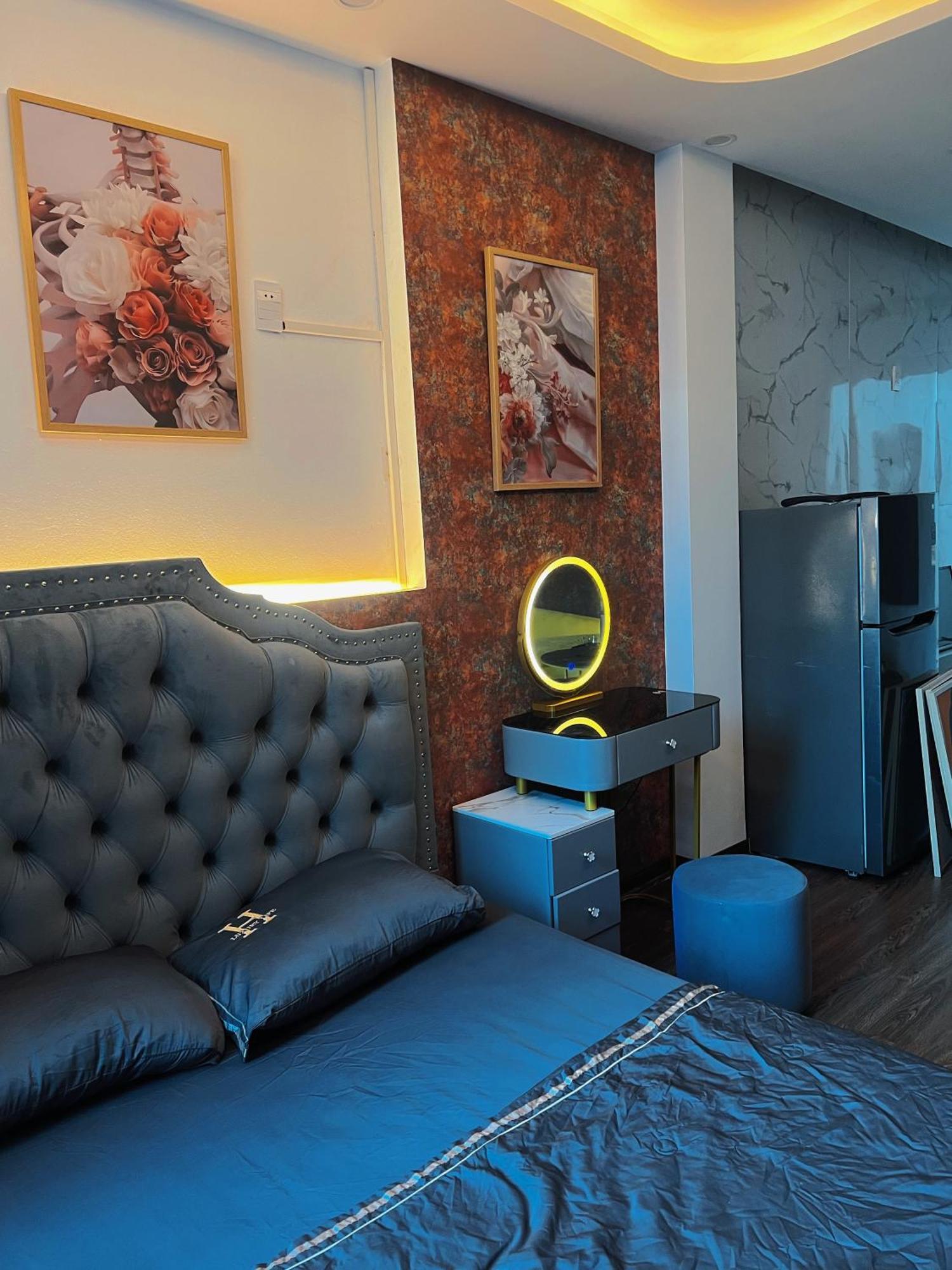Venus Apartment Kham Thien Hanoï Extérieur photo